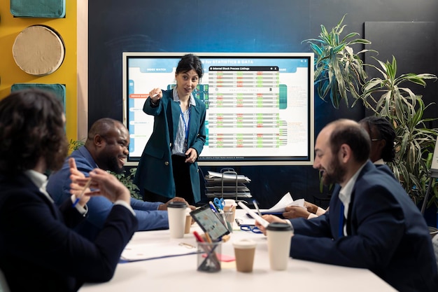 Comparing accounting approaches